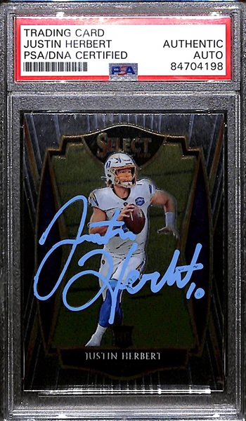 2020 Panini Prizm Justin Herbert Autographed/Signed Rookie Card #144 (PSA/DNA Authenticated/Slabbed)