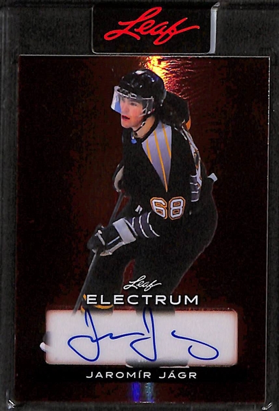 Lot of (3) Leaf Electrum Autographs- Jaromir Jagr (#/20), Lou Ferrigno/Ronnie Coleman (#/4), Travis Pastrana (#/20)