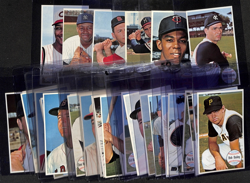 Lot of (32) Mostly Pack-Fresh 1964 Topps Giant Baseball Cards w. Rocky Colavito