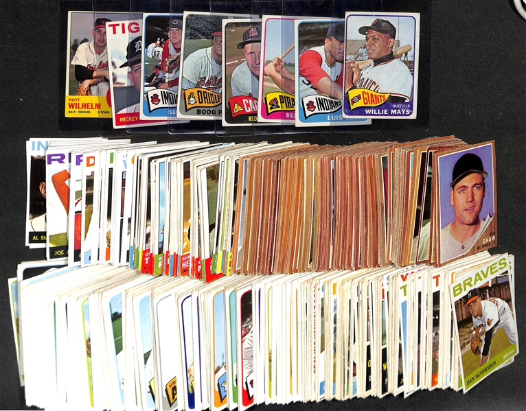  Lot of Approx (550) Assorted 1962-1965 Topps Baseball Cards w. 1965 Willie Mays & 1965 Luis Tiant Rookie Card