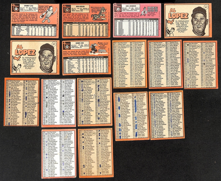  Lot of (350+) Assorted 1969 Topps Baseball Cards w. Bob Gibson & Sparky Lyle Rookie Card