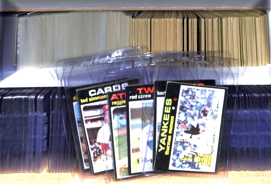  Lot of (800+) Assorted 1971 Topps Baseball Cards w. Thurman Munson & Bert Blyleven Rookie Card