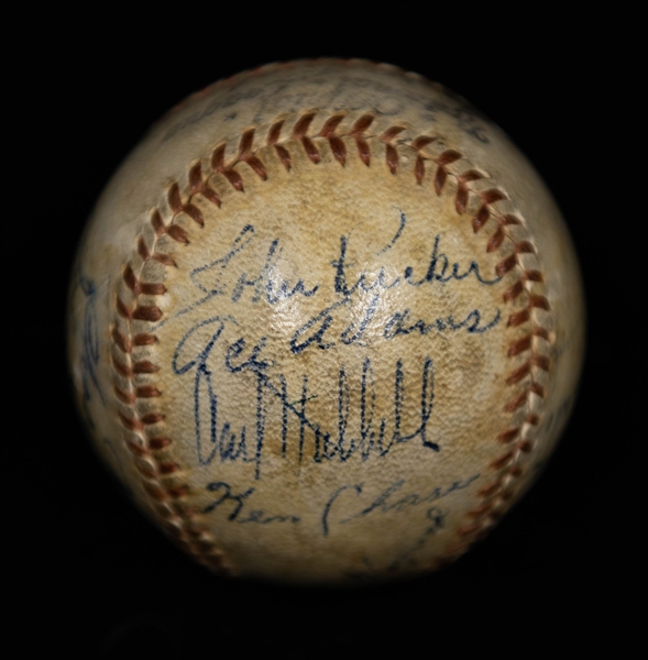 1943 New York Giants Team-Signed Baseball - 14 Signatures w. HOFers Carl Hubbell & Ernie Lombardi - Full PSA/DNA Letter 