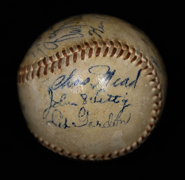 1943 New York Giants Team-Signed Baseball - 14 Signatures w. HOFers Carl Hubbell & Ernie Lombardi - Full PSA/DNA Letter 