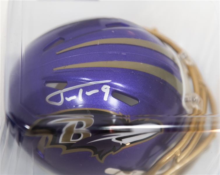 Signed Baltimore Ravens Memorabilia Lot w. Patrick Queen Signed Mini Helmet (Beckett)