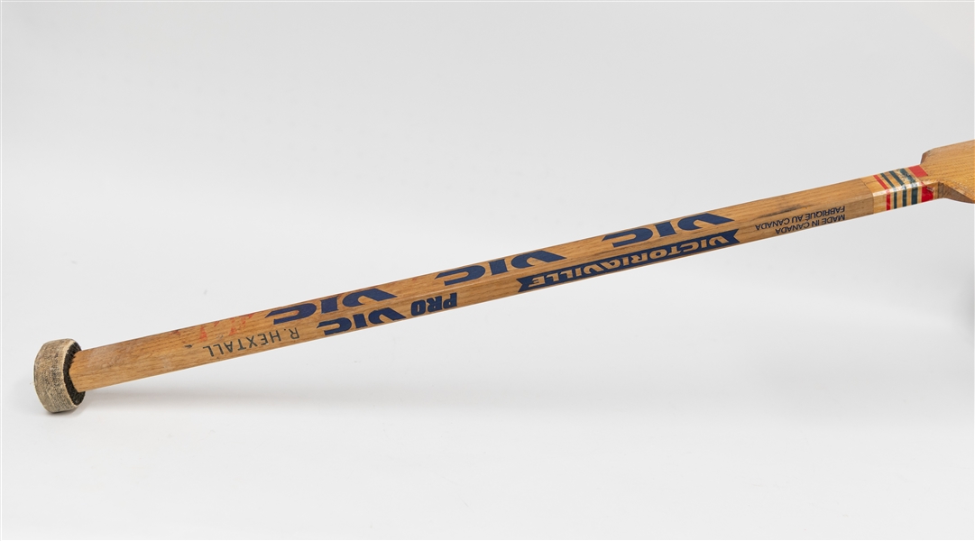Ron Hextall New York Islanders Associated Used Victoriaville Model R. Hextall Label Hockey Stick  (Shows Practice or Game Use)