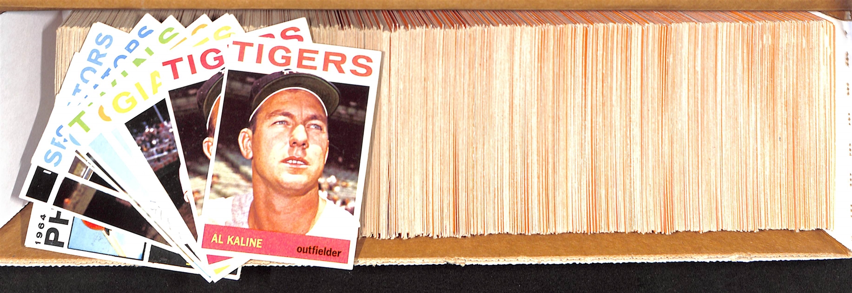 Lot of (600+) Assorted 1964 Topps Baseball Cards w. (2) Al Kaline