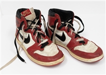 Used 1985 Nike Air Jordan 1 High OG Original Vintage Basketball Sneakers - Size 9.5